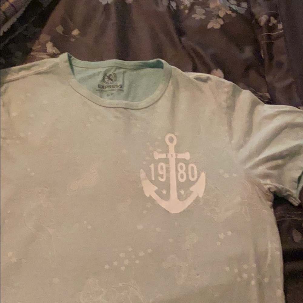Express tee